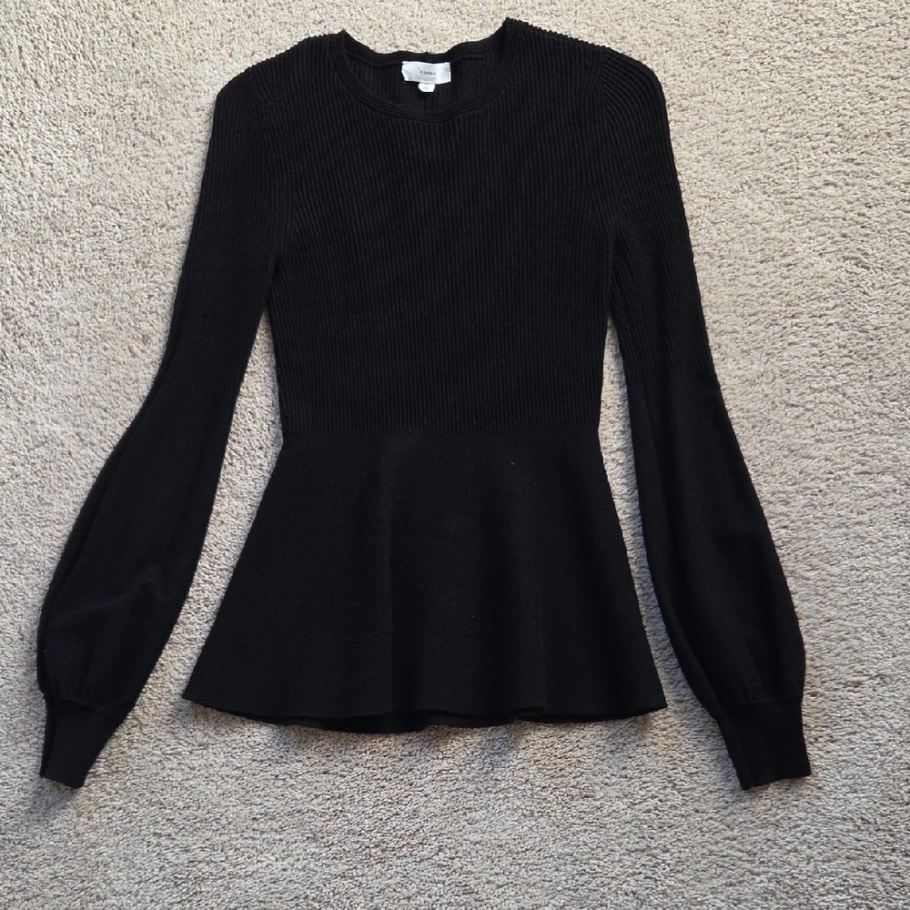 Chic Black Women's Crew Neck Sweater